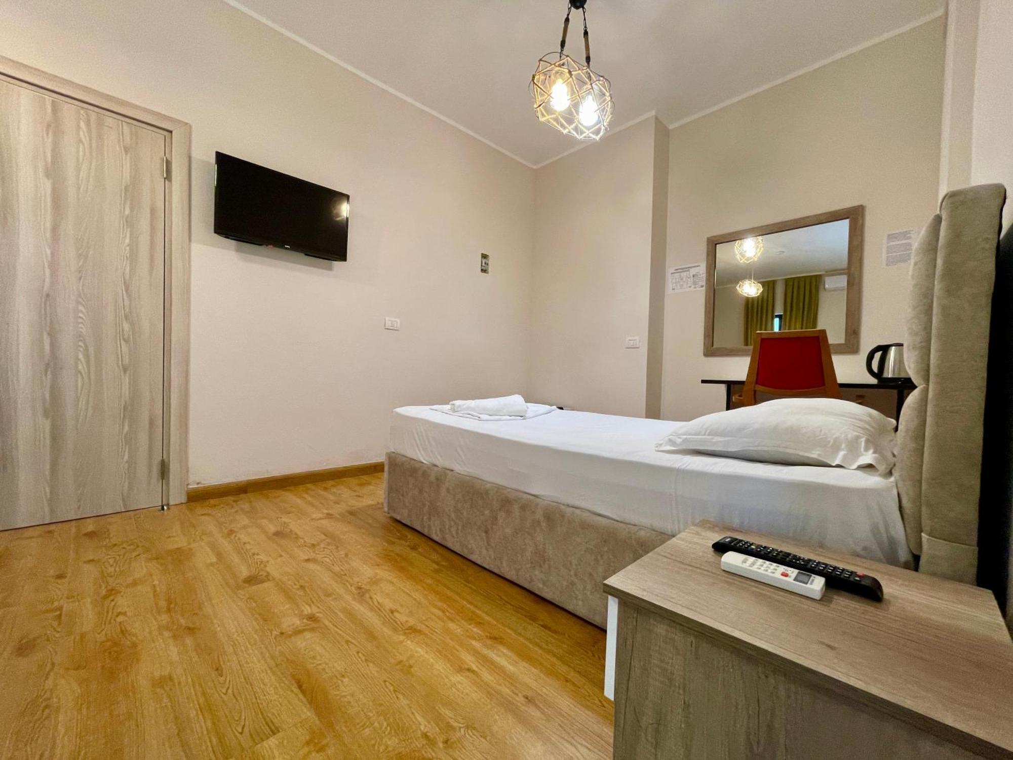 Hotel Globo Durrës Eksteriør bilde