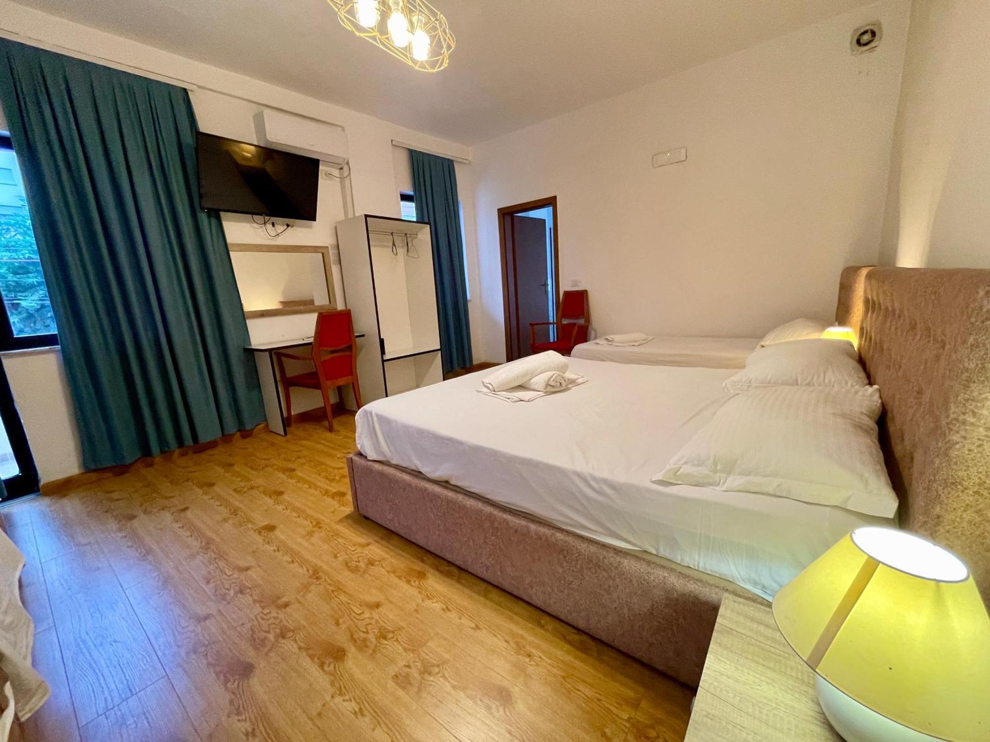 Hotel Globo Durrës Eksteriør bilde